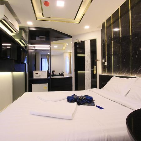 Pratunam Atrium Hotel Bangkok Bagian luar foto