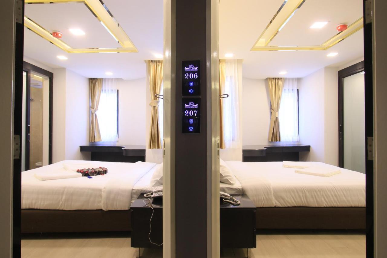 Pratunam Atrium Hotel Bangkok Bagian luar foto